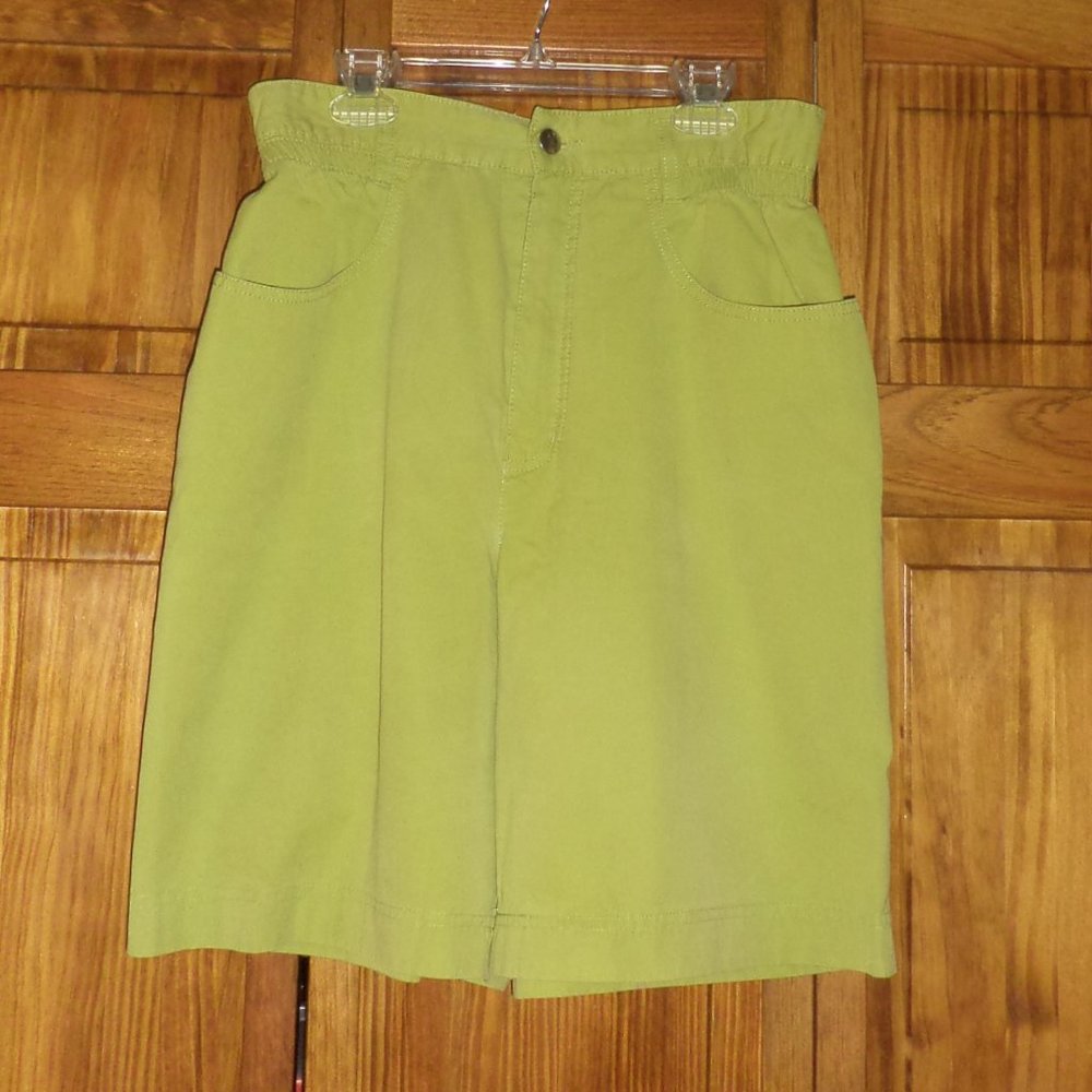MAC lime green shorts sz 38 EU/sz 8 US woman